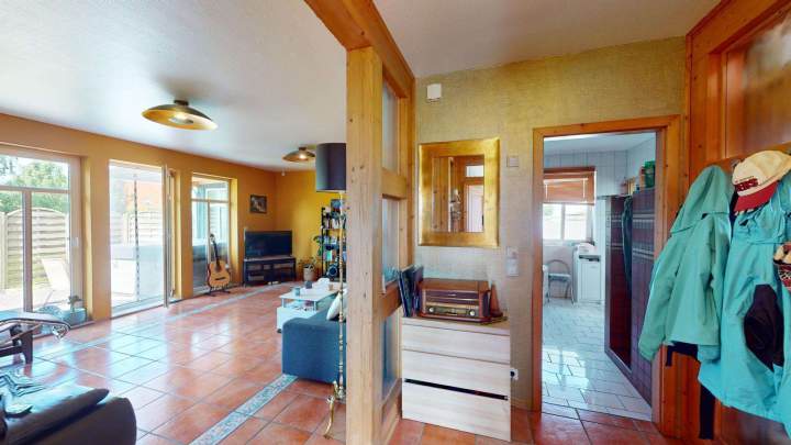 Kapitalanleger! Schönes Objekt mit zwei gut vermieteten Einheiten