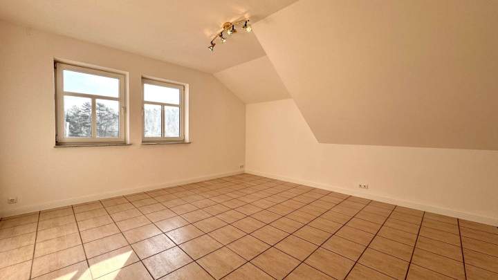 Kapitalanleger! Schönes Objekt mit zwei gut vermieteten Einheiten