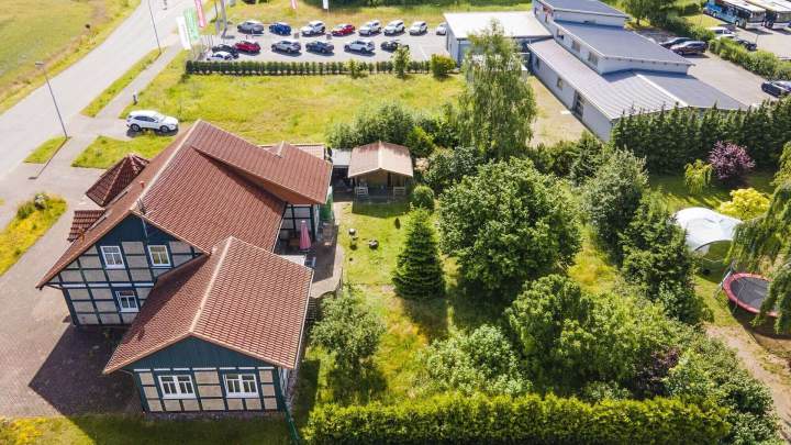 Kapitalanleger! Schönes Objekt mit zwei gut vermieteten Einheiten