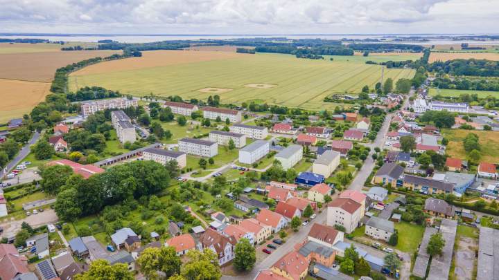 ETW mit FeWo, Garage und Garten auf der Insel Rügen