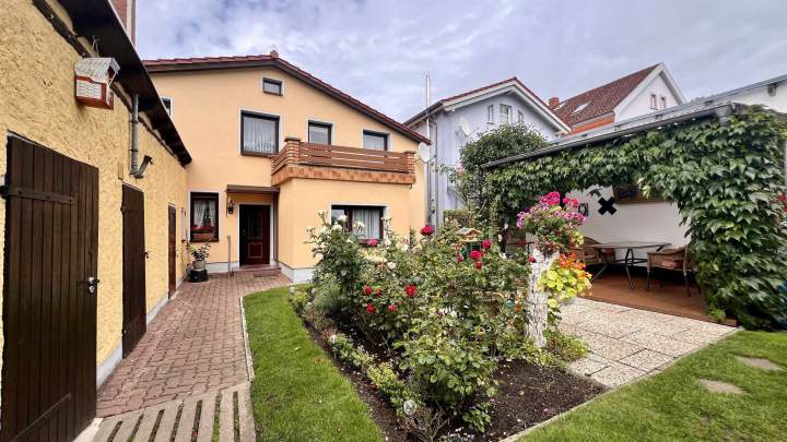 ETW mit FeWo, Garage und Garten auf der Insel Rügen