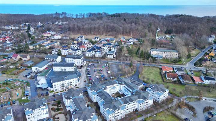 Attraktives Immobilienpaket im Seepark Sellin – Zwei Einheiten mit vielseitigem Nutzungspotenzial