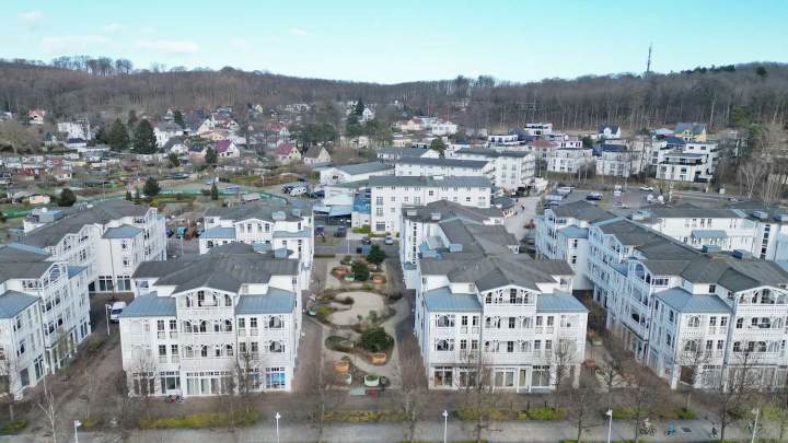 Attraktives Immobilienpaket im Seepark Sellin – Zwei Einheiten mit vielseitigem Nutzungspotenzial