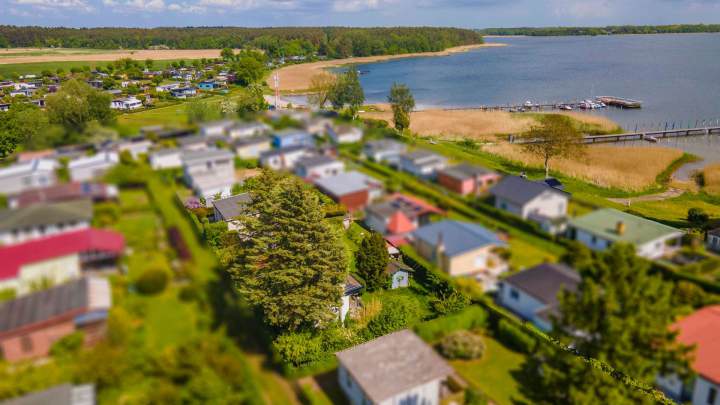 Idyllischer Ferienbungalow in Drigge auf Rügen