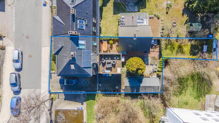 Doppelhaushälfte mit 2 Wohneinheiten, Dachterrasse und Ostseeblick in Sassnitz