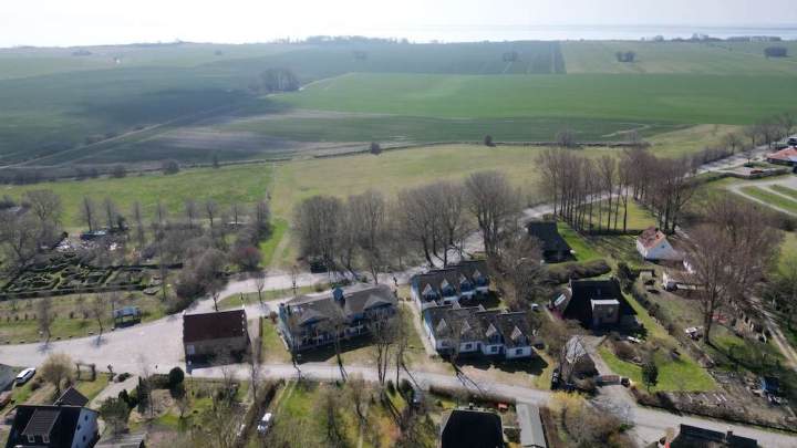 Charmante Ferienwohnung mit Terrasse in ruhiger Lage nahe Kap Arkona
