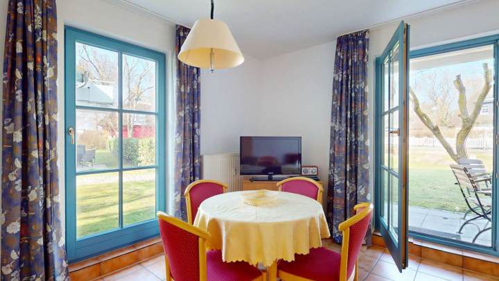 Charmante Ferienwohnung mit Terrasse in ruhiger Lage nahe Kap Arkona