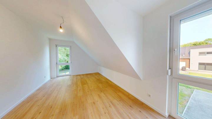 Modernes Einfamilienhaus aus 2019 mit großzügigem Grundstück in Groß Mohrdorf