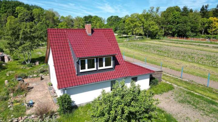 Einfamilienhaus mit großem Grundstück – Gestaltungspotenzial inklusive