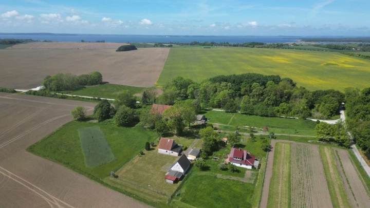 Einfamilienhaus mit großem Grundstück – Gestaltungspotenzial inklusive