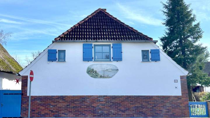 Ehemaliges Bauernhaus mit drei Fewo in Wiek auf Rügen