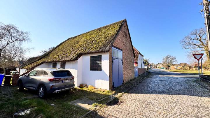 Ehemaliges Bauernhaus mit drei Fewo in Wiek auf Rügen
