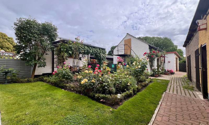 Doppelhaushälfte mit Garage und Garten auf der Insel Rügen
