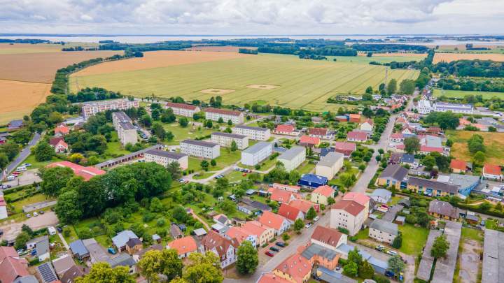 Doppelhaushälfte mit  Garage und Garten auf der Insel Rügen
