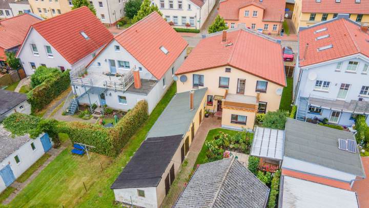 Doppelhaushälfte mit Garage und Garten auf der Insel Rügen