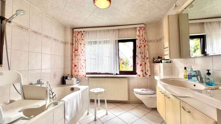 Doppelhaushälfte mit  Garage und Garten auf der Insel Rügen
