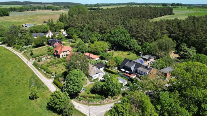 Reetgedecktes Landidyll mit Hobbyraum & Premiumausstattung – Freetz auf Rügen