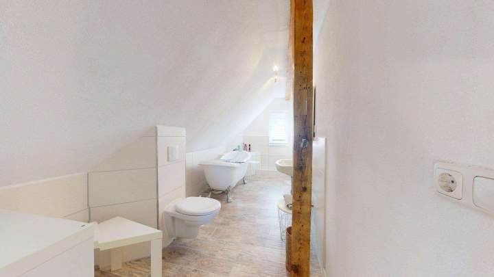 Schönes Landhaus mit großzügigem Nebengelass