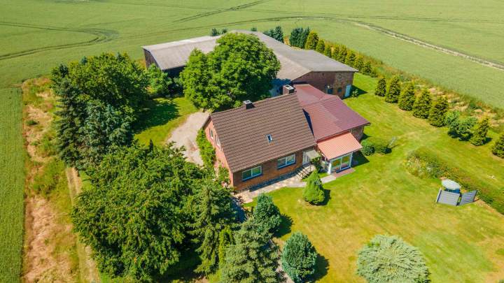 Schönes Landhaus mit großzügigem Nebengelass