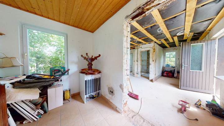 Entkernter Ferienbungalow auf Rügen