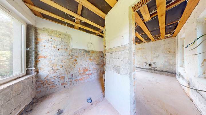 Entkernter Ferienbungalow auf Rügen