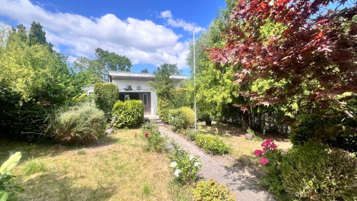 Entkernter Ferienbungalow auf Rügen