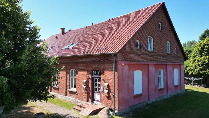 Mehrfamilienhaus (Doppelhaushälfte) – Kapitalanlage mit stabilen Mieteinnahmen
