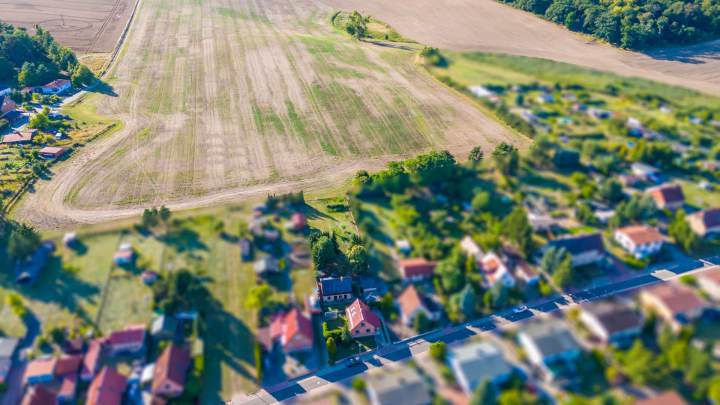 Schönes Einfamilienhaus mit großem Grundstück und Nebengelass bei Malchin