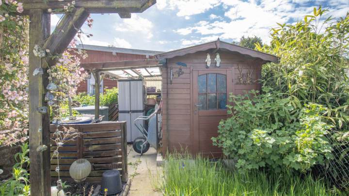 Eigentumsgrundstück mit Ferienbungalow mit Wasserblick in Drigge auf der Insel Rügen