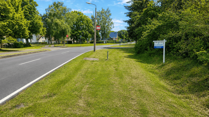 Schönes Baugrundstück mit positiver Bauvoranfrage