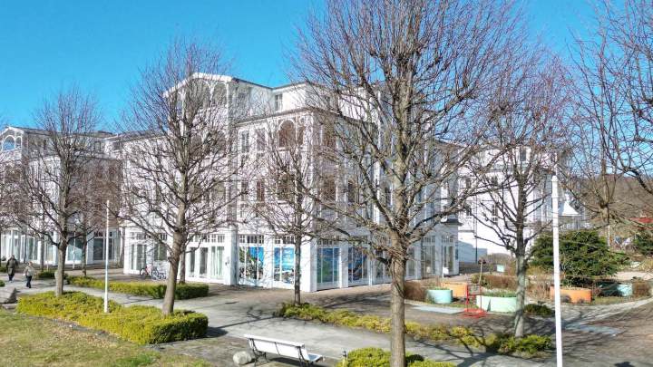 Rentables Immobilienpaket im Seepark Sellin – Zwei Einheiten mit vielseitigem Nutzungspotenzial