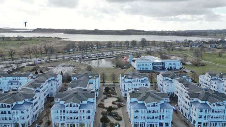 Rentables Immobilienpaket im Seepark Sellin – Zwei Einheiten mit vielseitigem Nutzungspotenzial