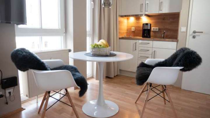 Seepark Sellin: Großzügige Ferienwohnung + Apartment im attraktiven Paket