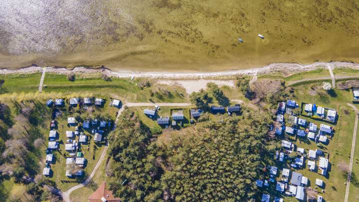 Voll ausgestattetes Chalet am Wasser