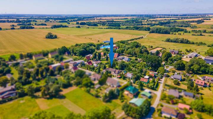 Renovierungsbedürftige Doppelhaushälfte mit Nebengelass