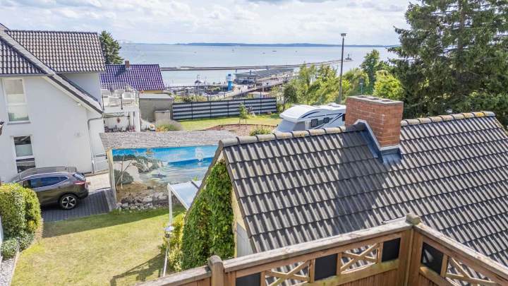 Haus mit Dachterrasse und Ostseeblick in Sassnitz