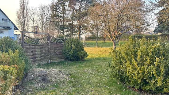 Großzügiges Baugrundstück in wassernähe!