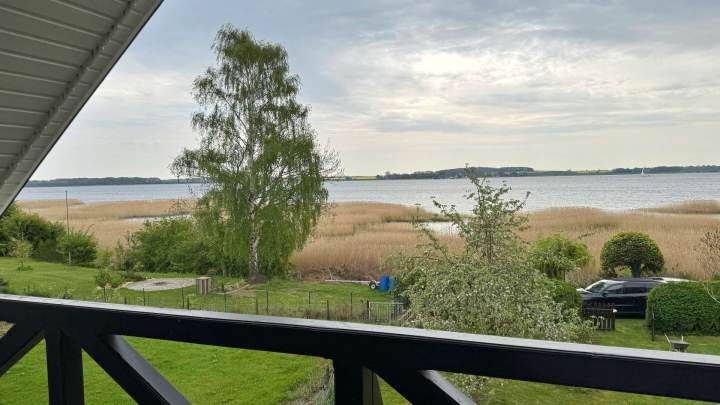Ihr Rückzugsort am Wasser – Idyllisches Ferienhaus mit Blick auf den Großen Jasmunder Bodden