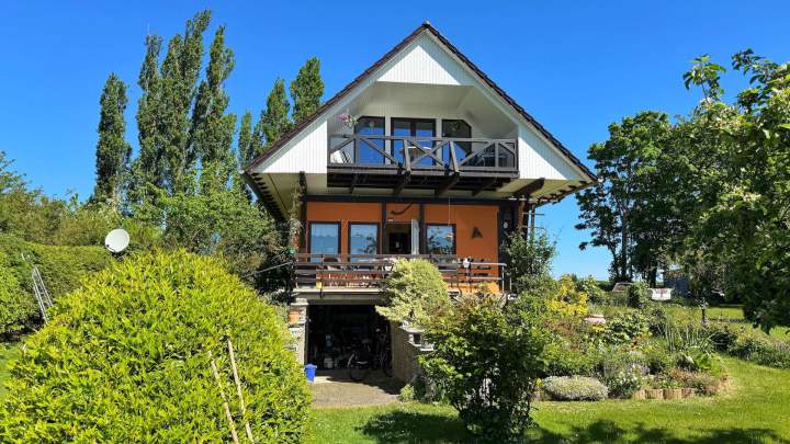 Ihr Rückzugsort am Wasser – Idyllisches Ferienhaus mit Blick auf den Großen Jasmunder Bodden