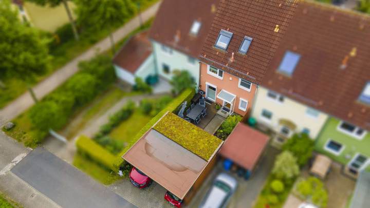 Modernes Haus mit Wintergarten, Sauna, Kamin und Doppelcarport in Stralsund