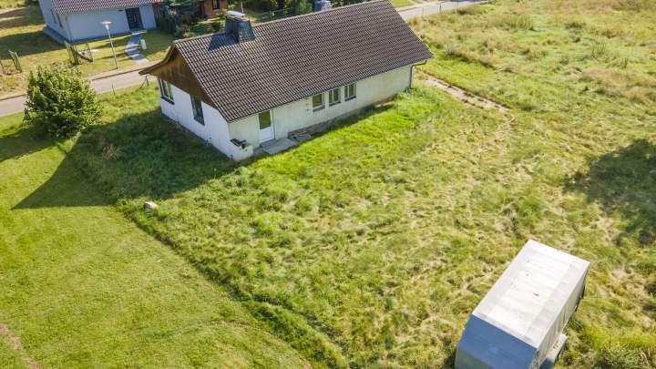 Schöner Bungalow zum Selbstgestalten in ruhiger Umgebung