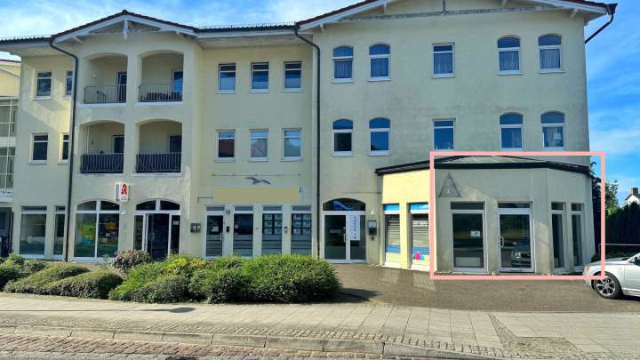 Vermietete Gewerbeeinheit in zentraler Lage von Sellin – Solide Kapitalanlage
