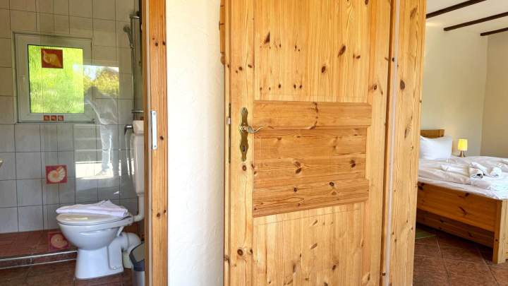 Charmantes Ferienhäuschen in traumhafter Lage von Lohme – nur 100 Meter zur Steilküste