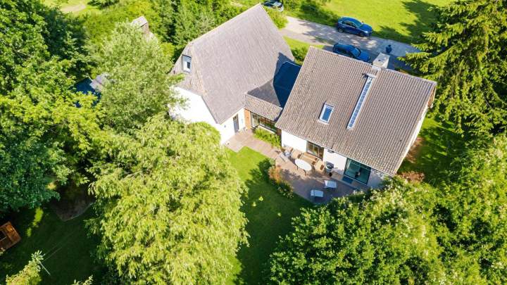 Haus mit 2 Wohneinheiten am Wasser – Wohnen, wo andere Urlaub machen