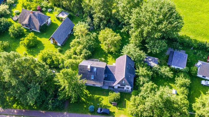 Haus mit 2 Wohneinheiten am Wasser – Wohnen, wo andere Urlaub machen