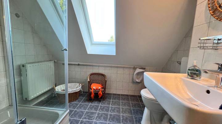 Haus mit 2 Wohneinheiten am Wasser – Wohnen, wo andere Urlaub machen