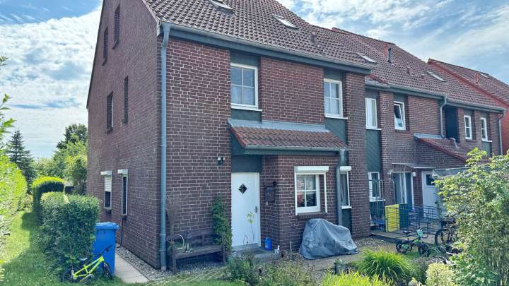 Reihenhaus mit Südterrasse und Einliegerbereich bei Sagard