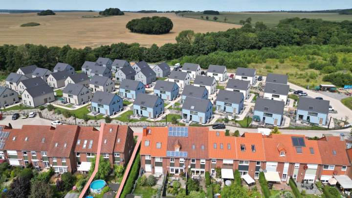Reihenhaus mit Südterrasse und Einliegerbereich bei Sagard