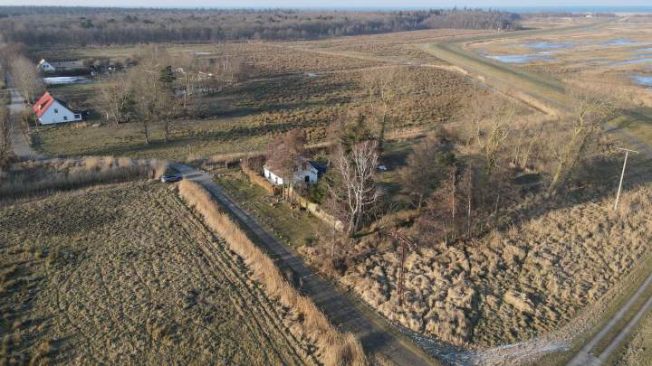 Charmantes Wohnhaus in Alleinlage – sanierungsbedürftig mit großem Grundstück