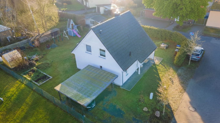 Modernes Einfamilienhaus mit zeitgemäßer Ausstattung 